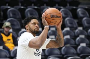 也是他自己 也是他自己